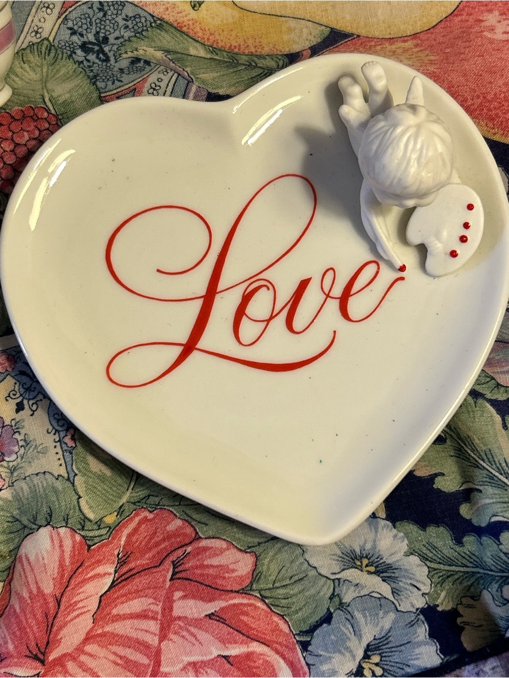Avon 1984 Heart porcelain Trinket Dish in White with Red Script cupid paint